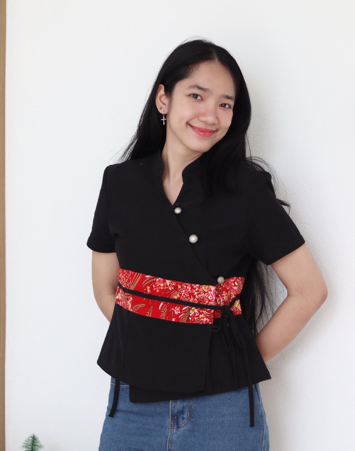 RaanPahMuang Muang Cotton Thai Ladies Shirt Handmade Silk Band Empire Bust Style