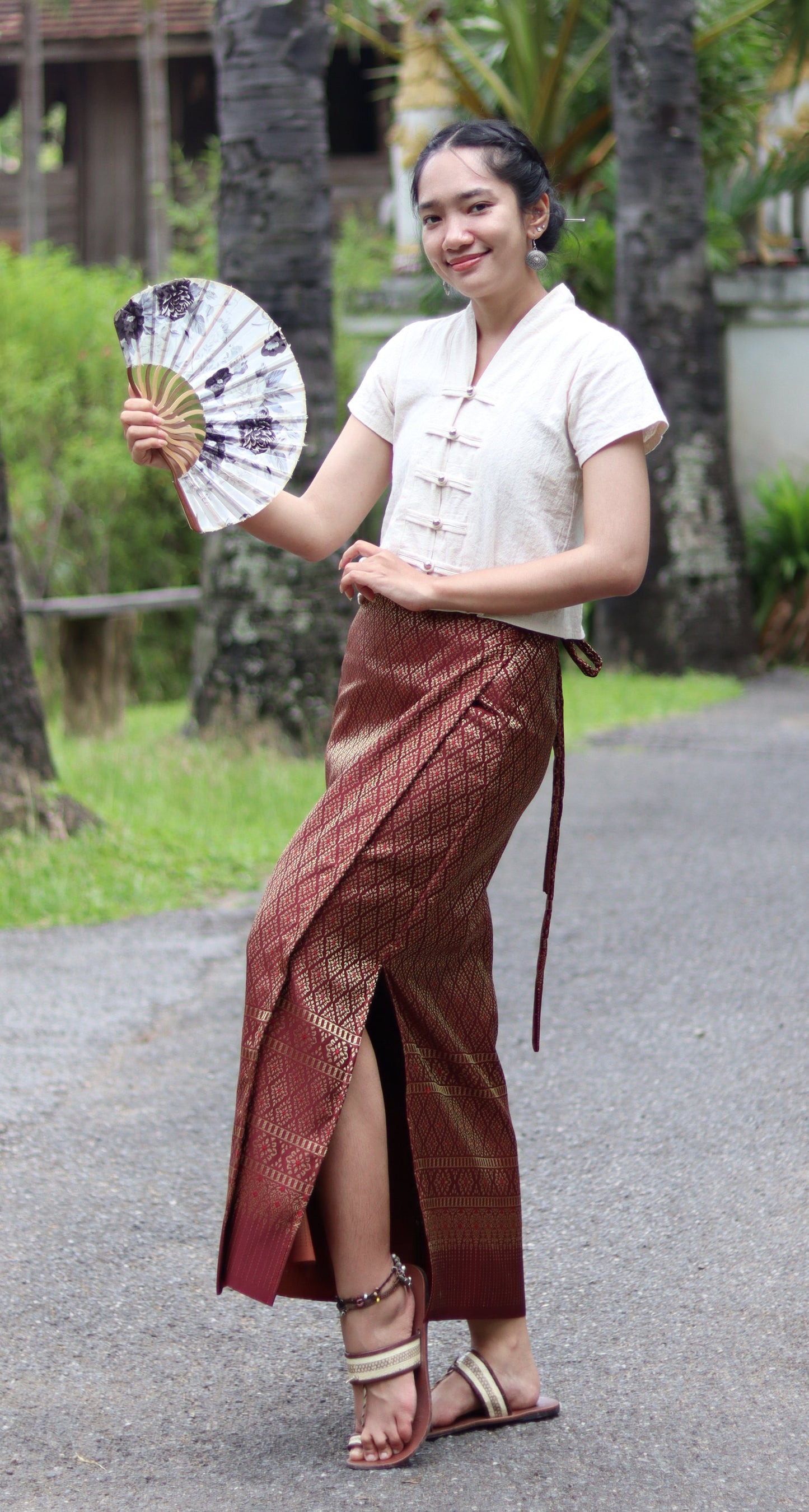 RaanPahMuang Authentic Thai Silk Wrap Skirt Waist Ties Leg Slit Traditional Art