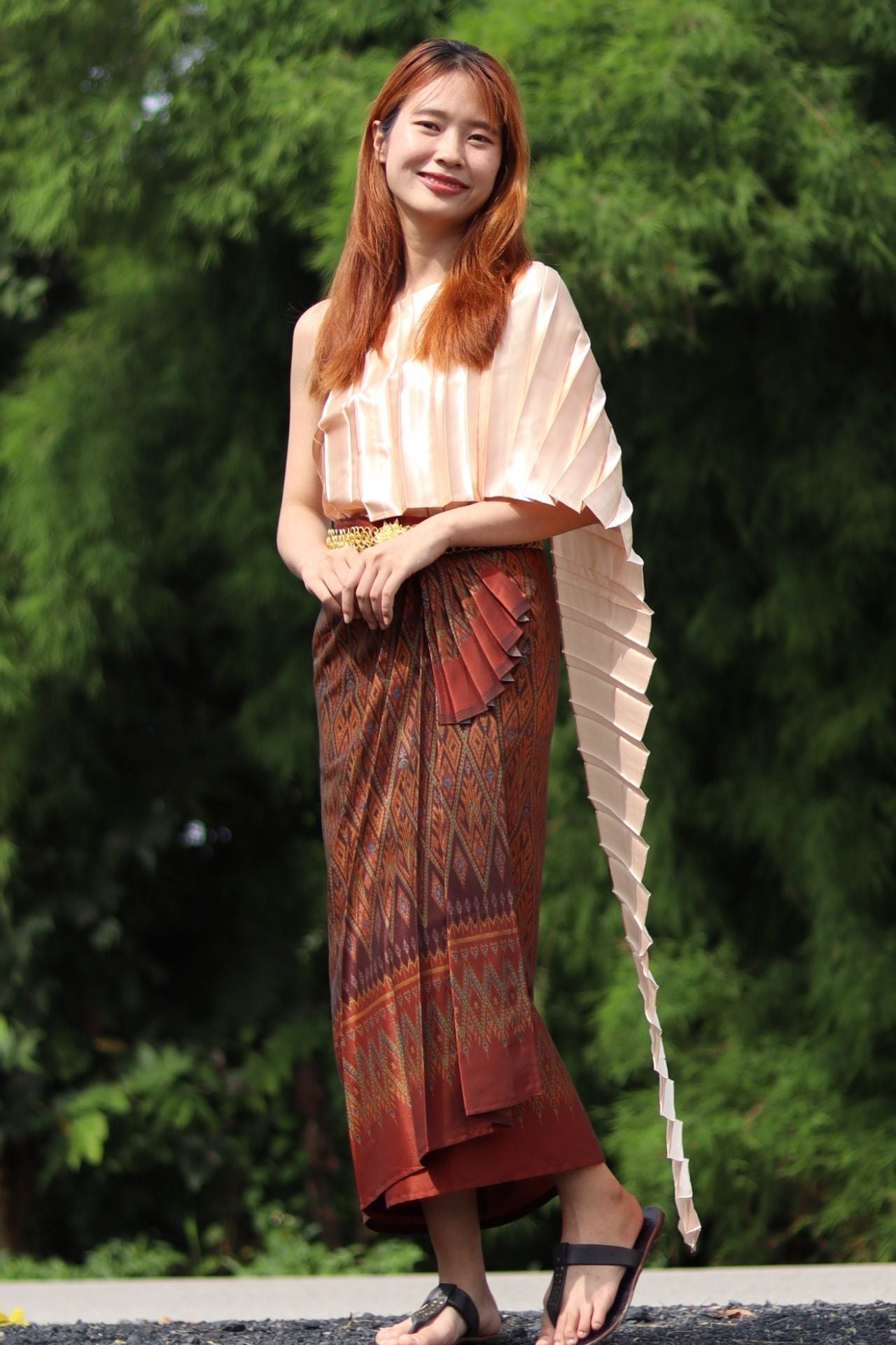RaanPahMuang Thailand Eastern Isaan Style Ladies Wrap Skirt Sarong Woven Art