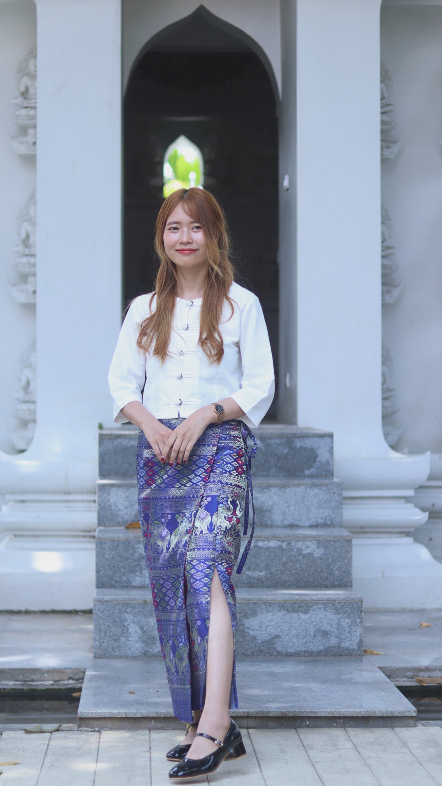 RaanPahMuang Authentic Thai Silk Wrap Skirt Waist Ties Leg Slit Traditional Art