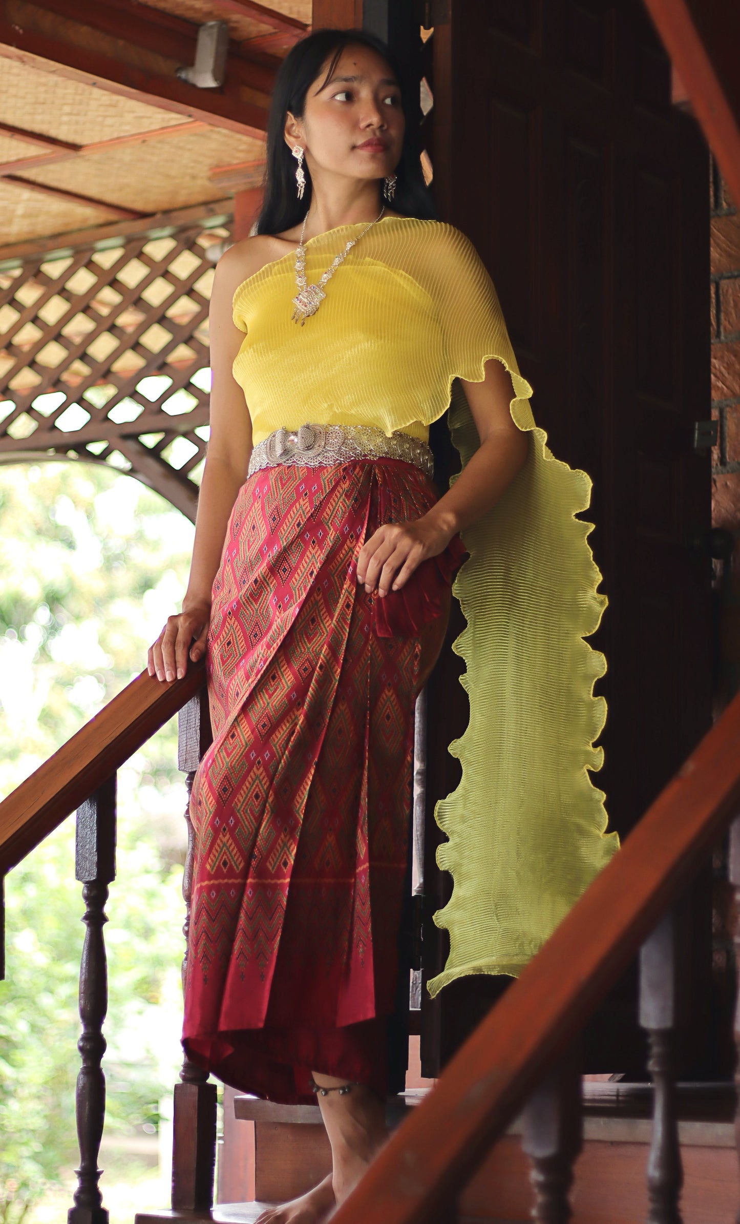 RaanPahMuang Thailand Eastern Isaan Style Ladies Wrap Skirt Sarong Woven Art