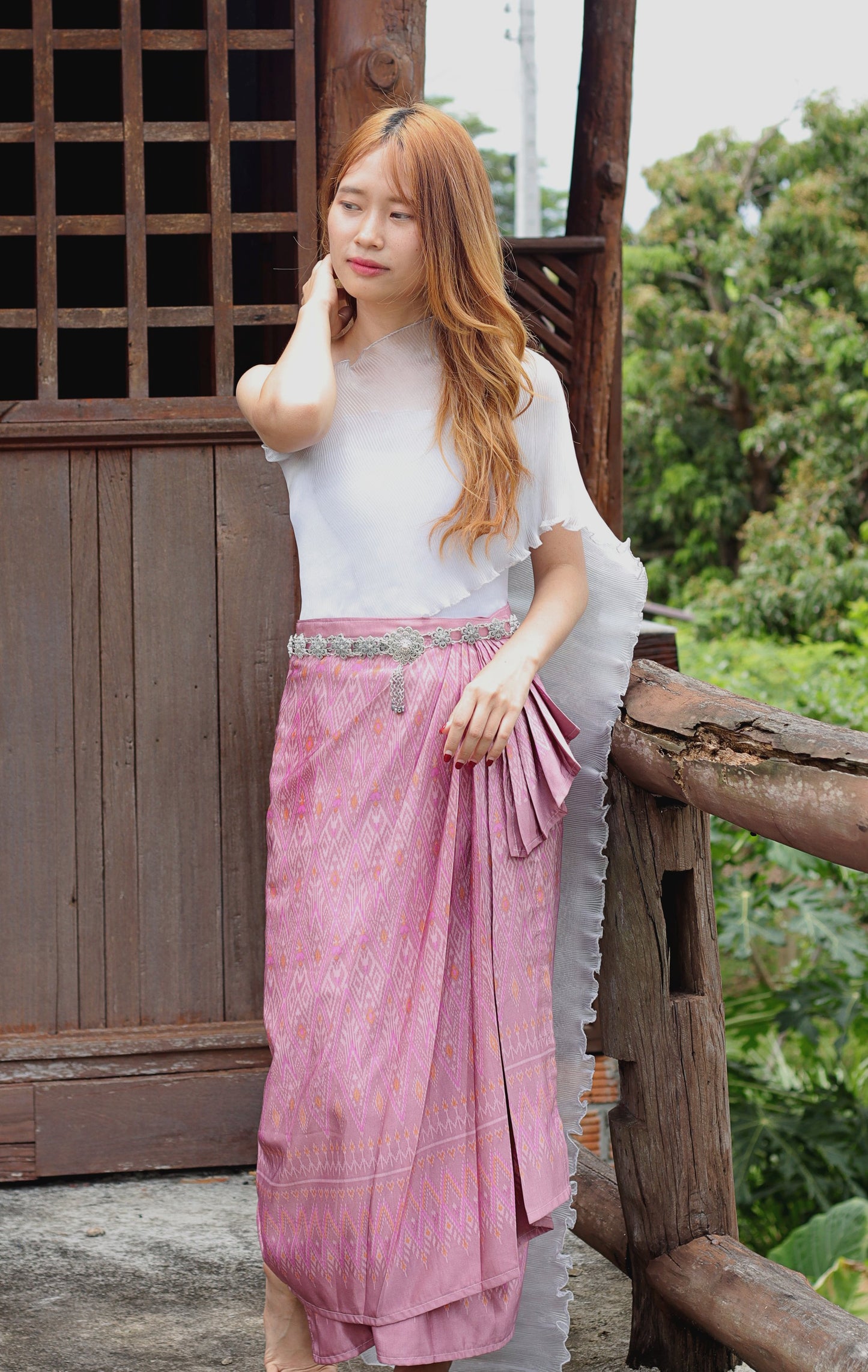 RaanPahMuang Thailand Eastern Isaan Style Ladies Wrap Skirt Sarong Woven Art