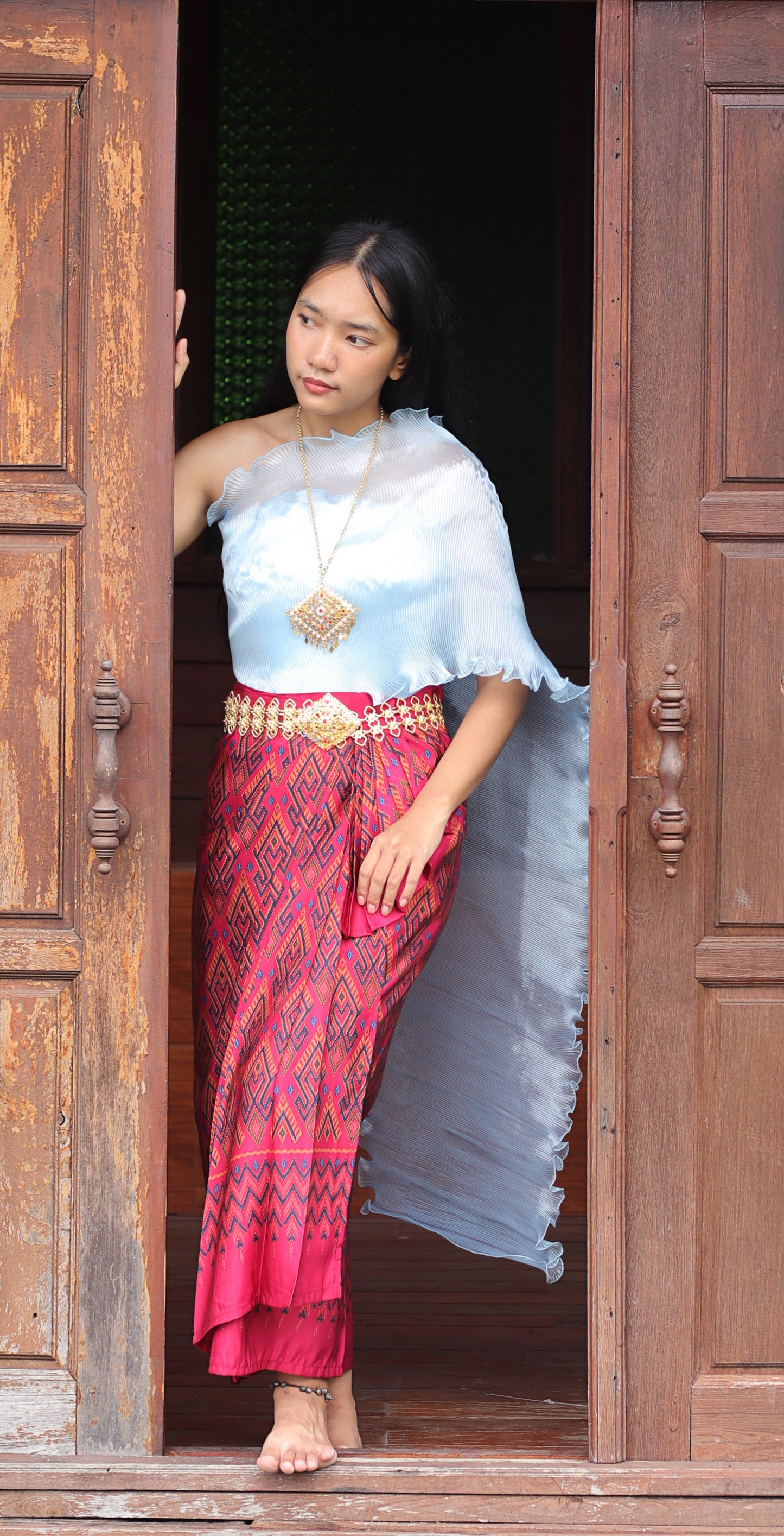 RaanPahMuang Thailand Eastern Isaan Style Ladies Wrap Skirt Sarong Woven Art
