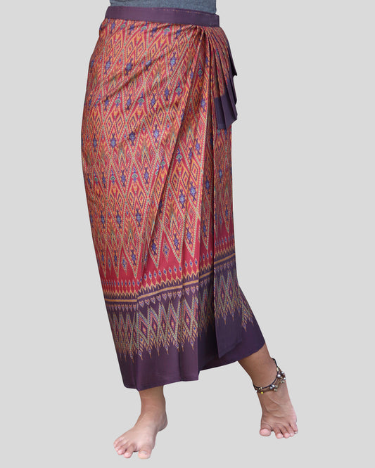 RaanPahMuang Thailand Eastern Isaan Style Ladies Wrap Skirt Sarong Woven Art