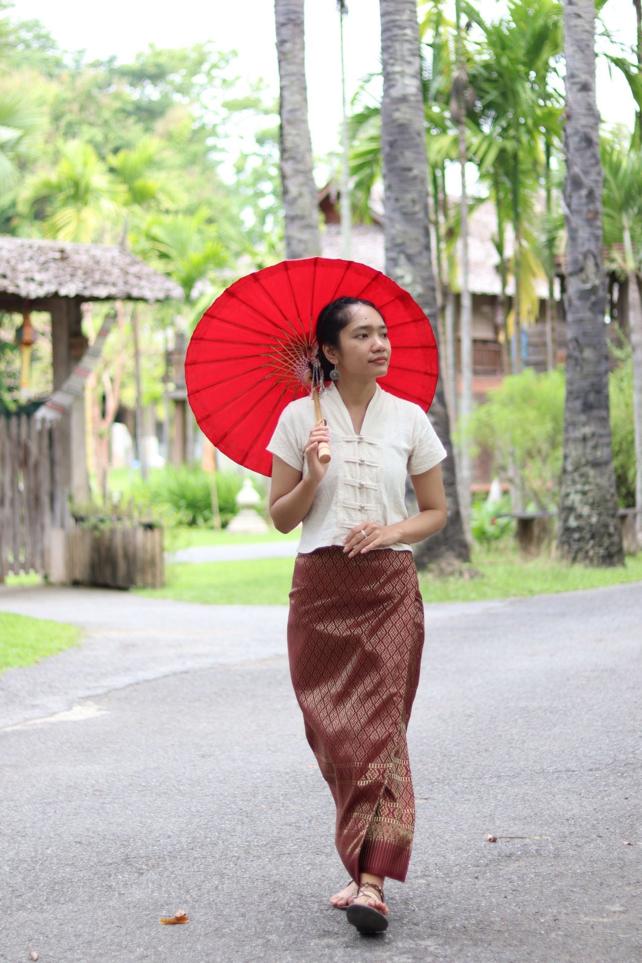 RaanPahMuang Authentic Thai Silk Wrap Skirt Waist Ties Leg Slit Traditional Art