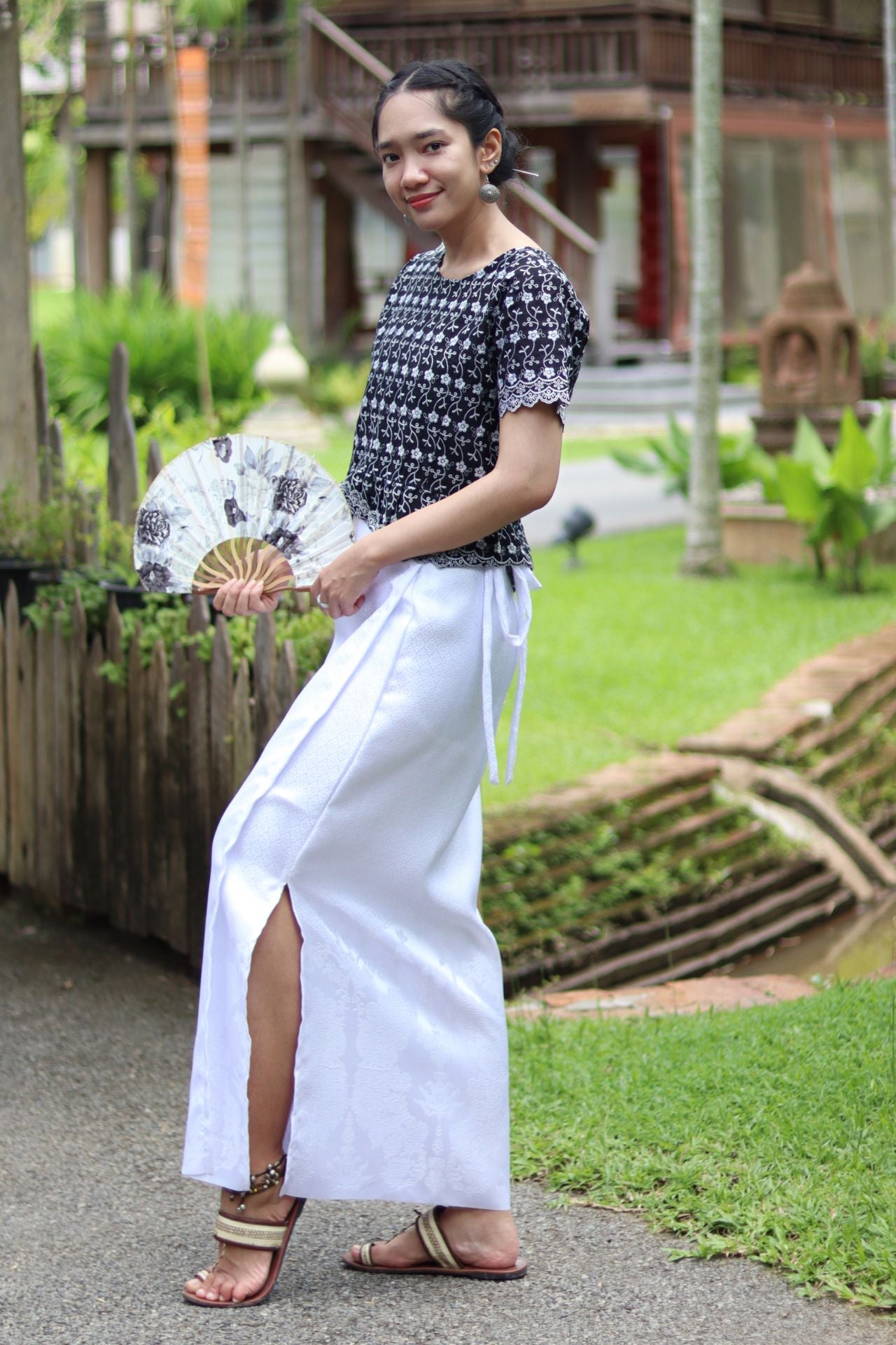 RaanPahMuang Authentic Thai Silk Wrap Skirt Waist Ties Leg Slit Traditional Art
