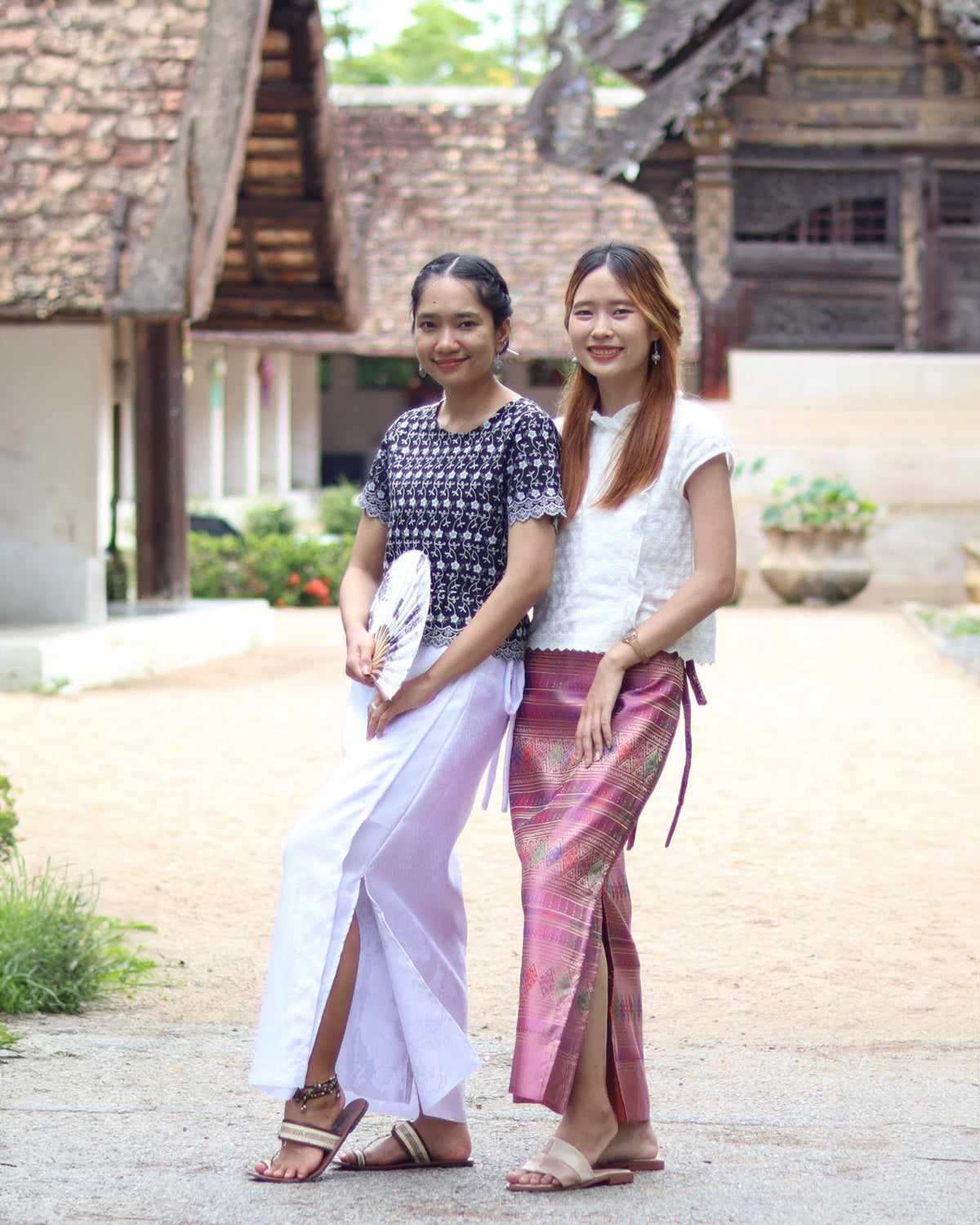 RaanPahMuang Authentic Thai Silk Wrap Skirt Waist Ties Leg Slit Traditional Art