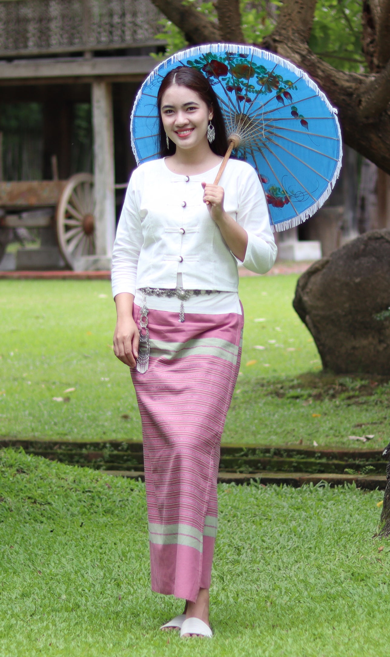 RaanPahMuang Thick Woven Cotton Thai Traditional Wrap Skirt with Waist Ties