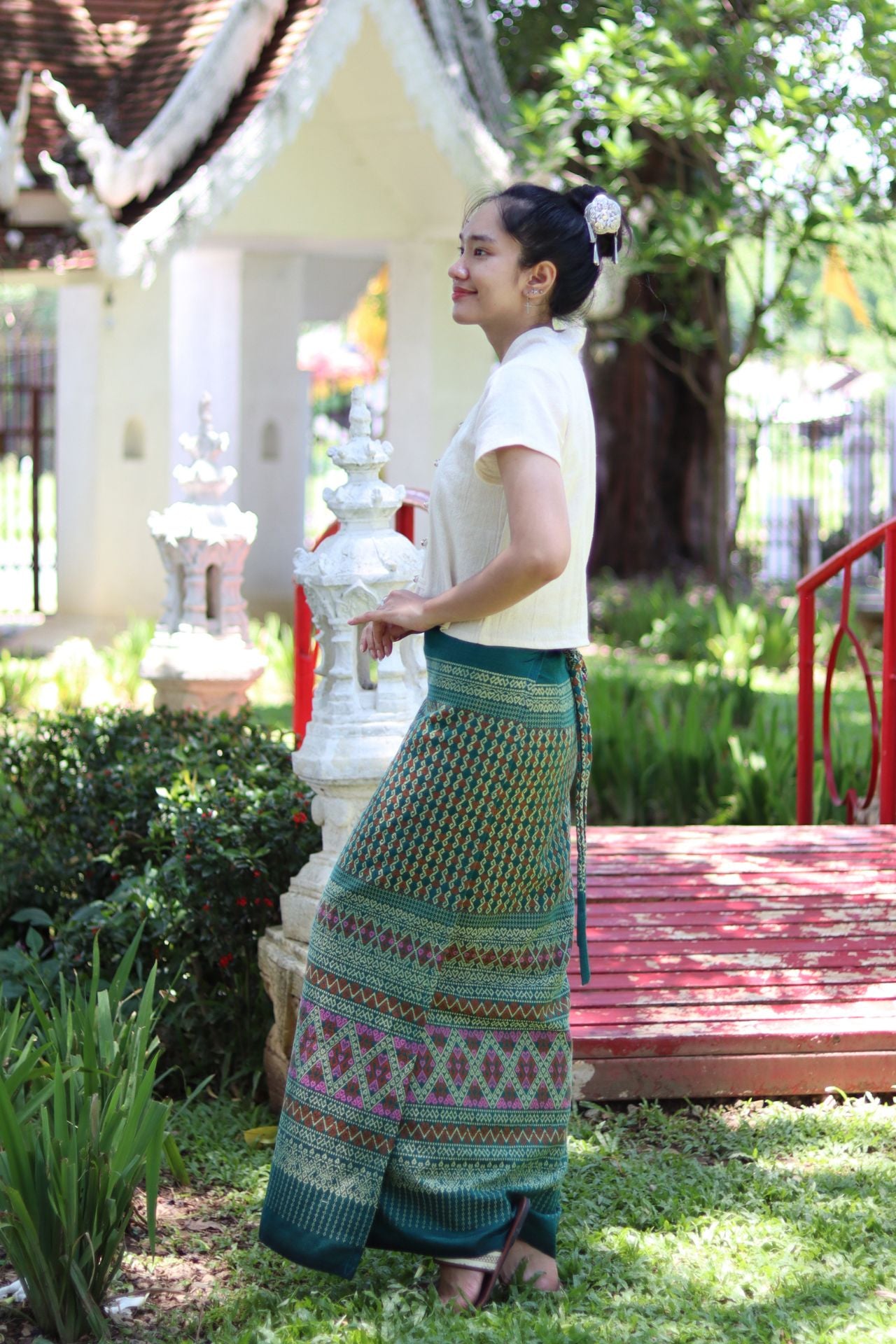 RaanPahMuang Thick Woven Cotton Thai Traditional Wrap Skirt with Waist Ties