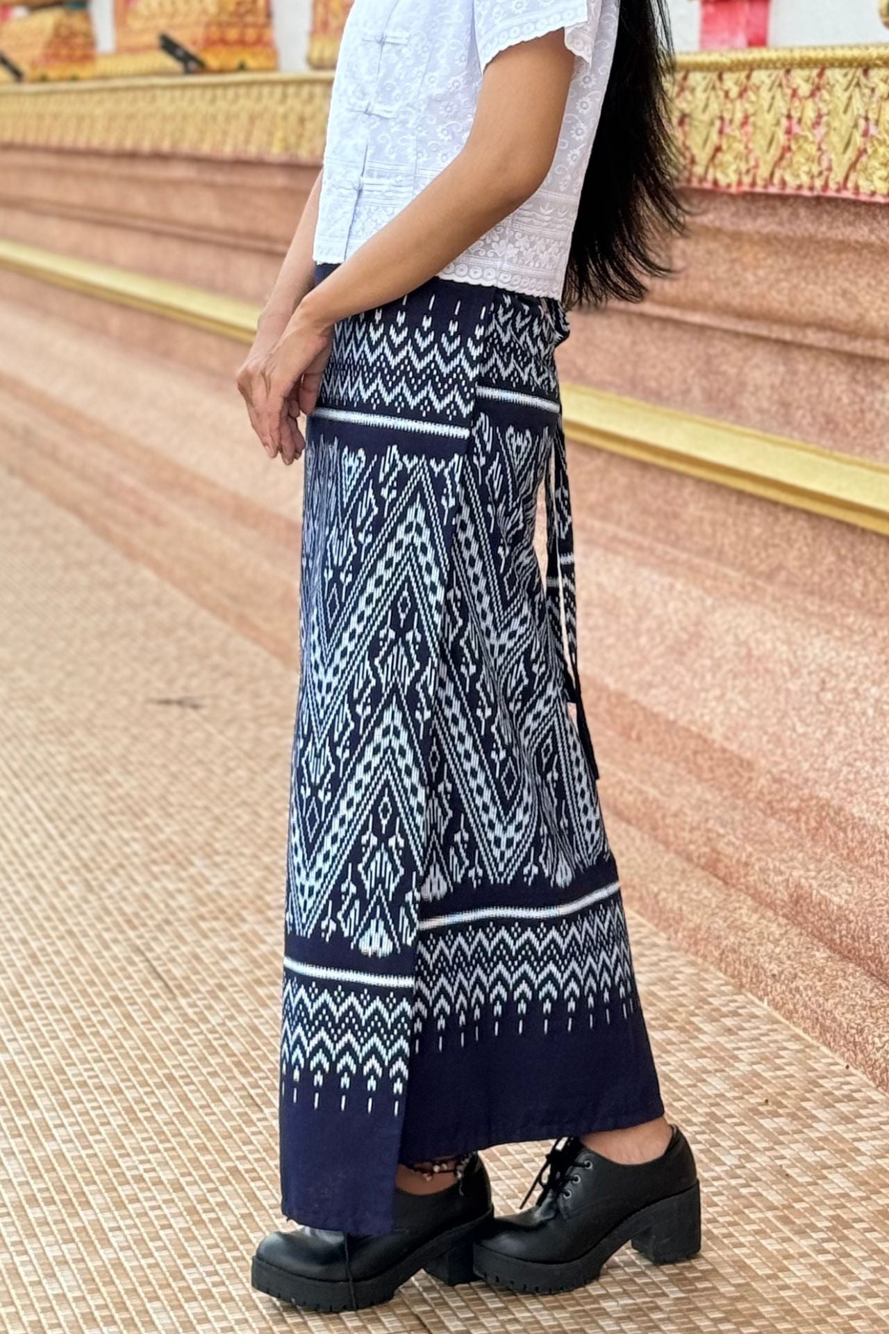 RaanPahMuang Thai Blue Sinh Side Tie Wrap Skirt Woven Cotton Printed Artwork