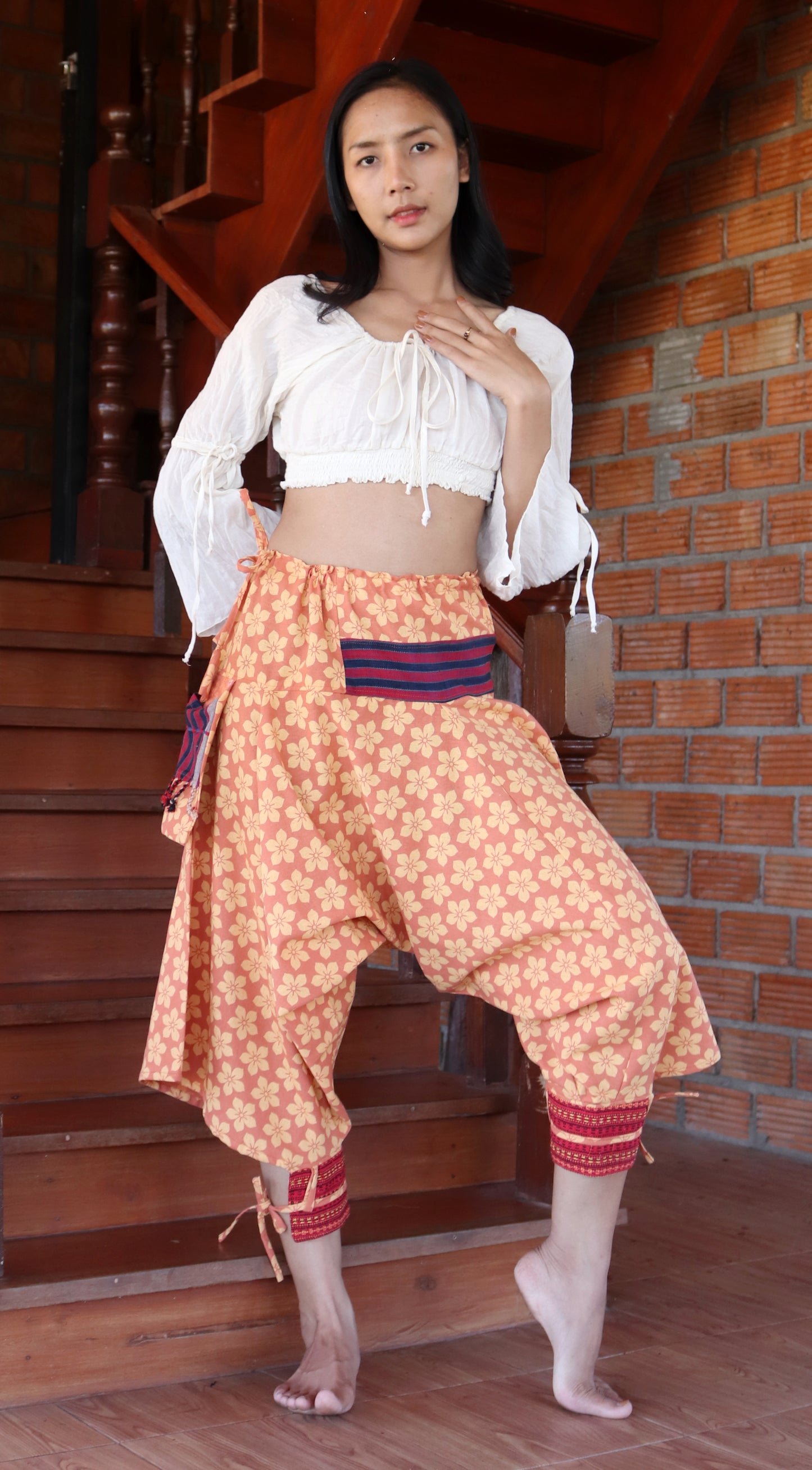 Aladin Pants Japanese style with Tied Cuffs and Woven Patches