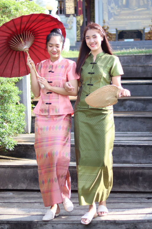 RaanPahMuang Luxurious Traditional Thai Clothing Silk Dress Chinese Front Cut Outfit