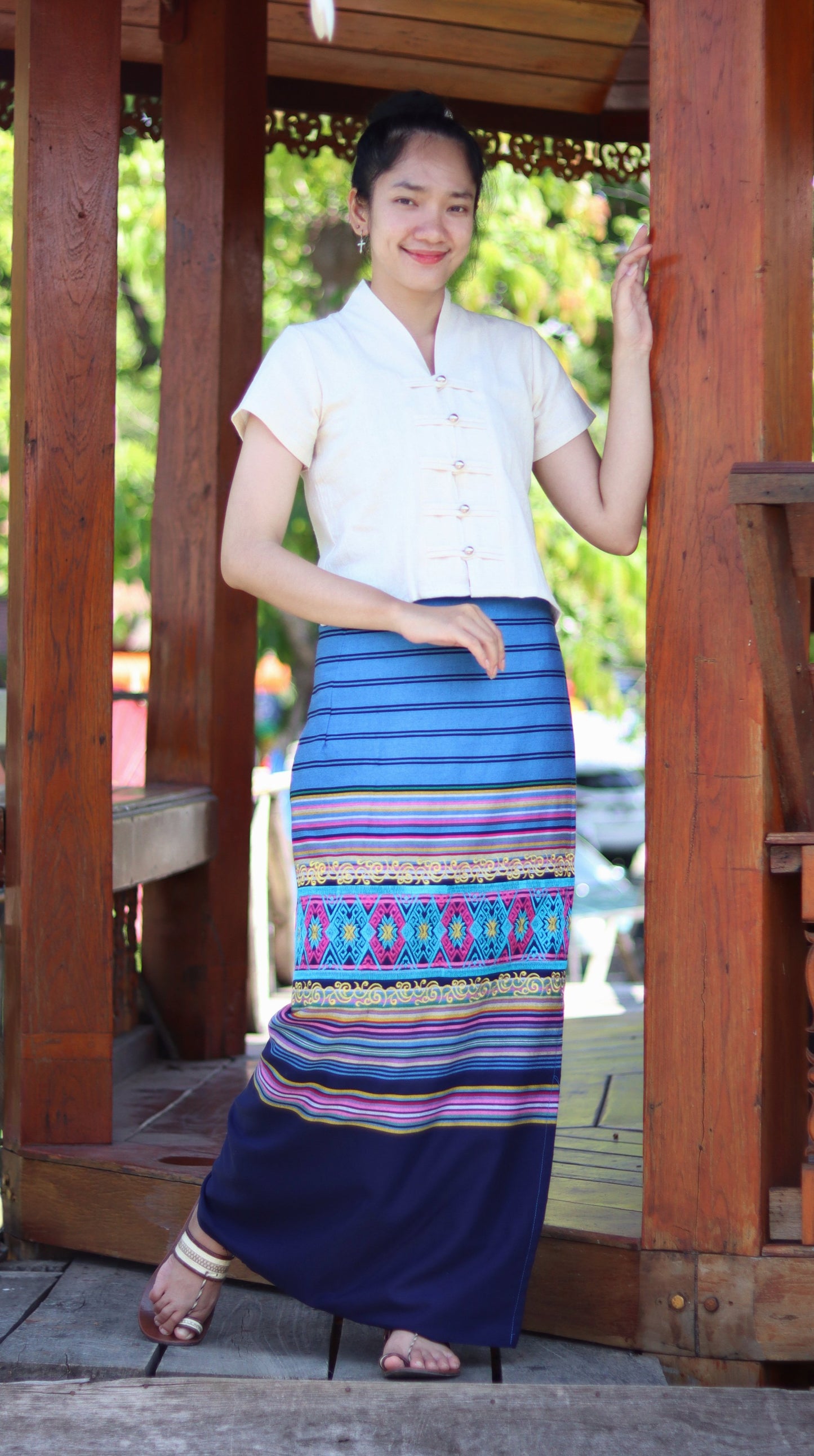 RaanPahMuang Thick Woven Cotton Thai Traditional Wrap Skirt with Waist Ties